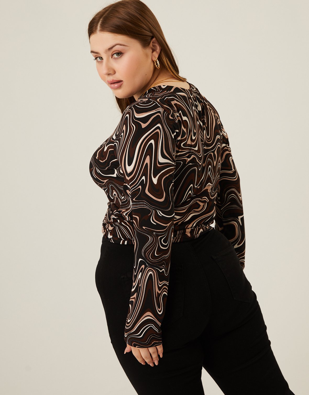 Plus Size Wavy Print Ruched Top